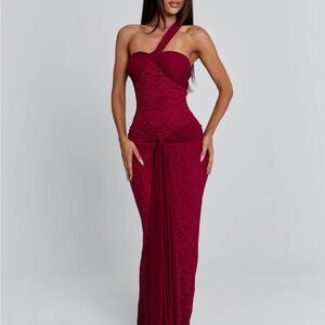 Chic One-Shoulder Burgundy Maxi Dress